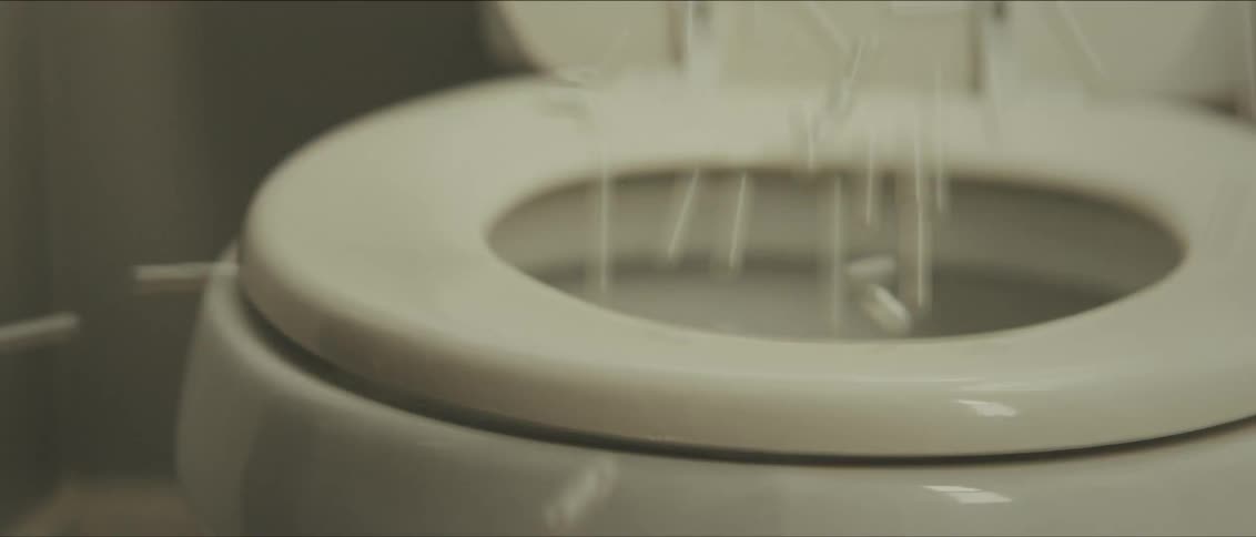 Pearls fall all over the toilet