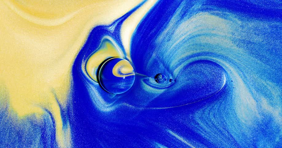 The colors swirl around the moving orb