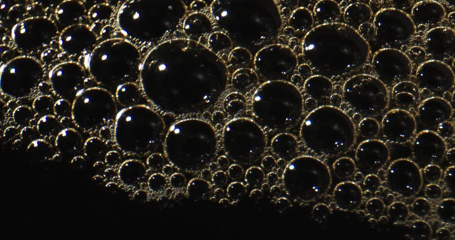 Bubbles in liquid popping