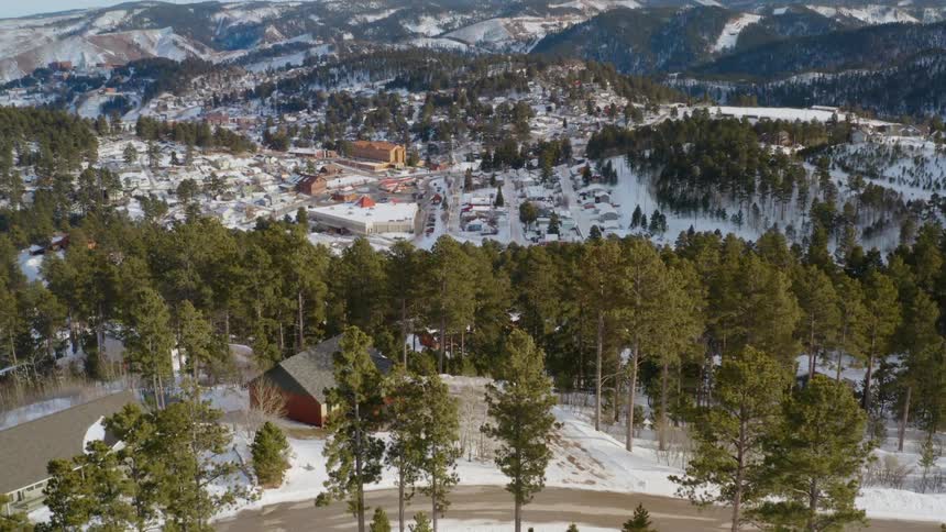 An aerial view of houses in a mountain area