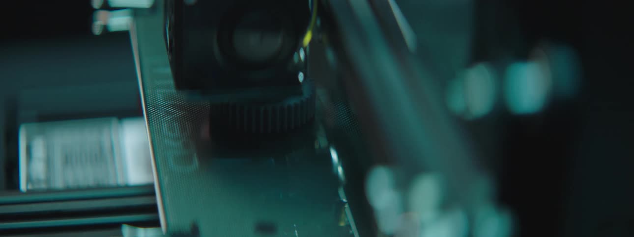 A machine rotates around a gear