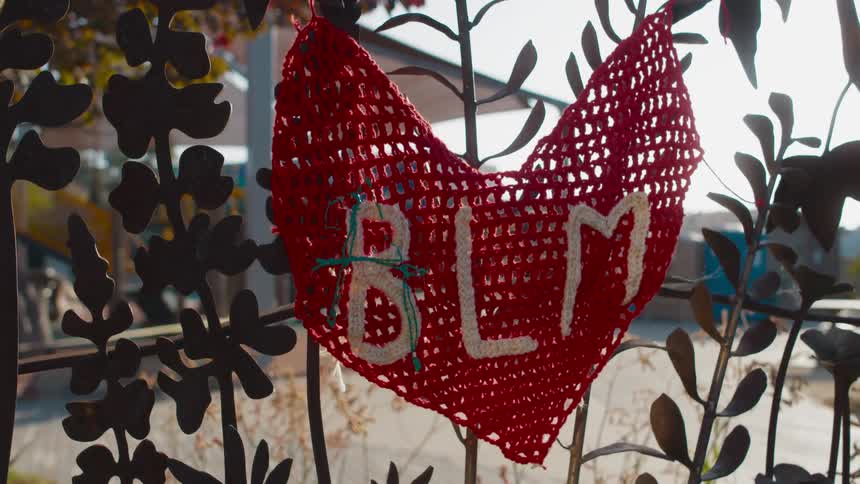 Black lives matter heart