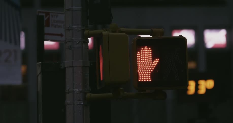 A traffic light flashes