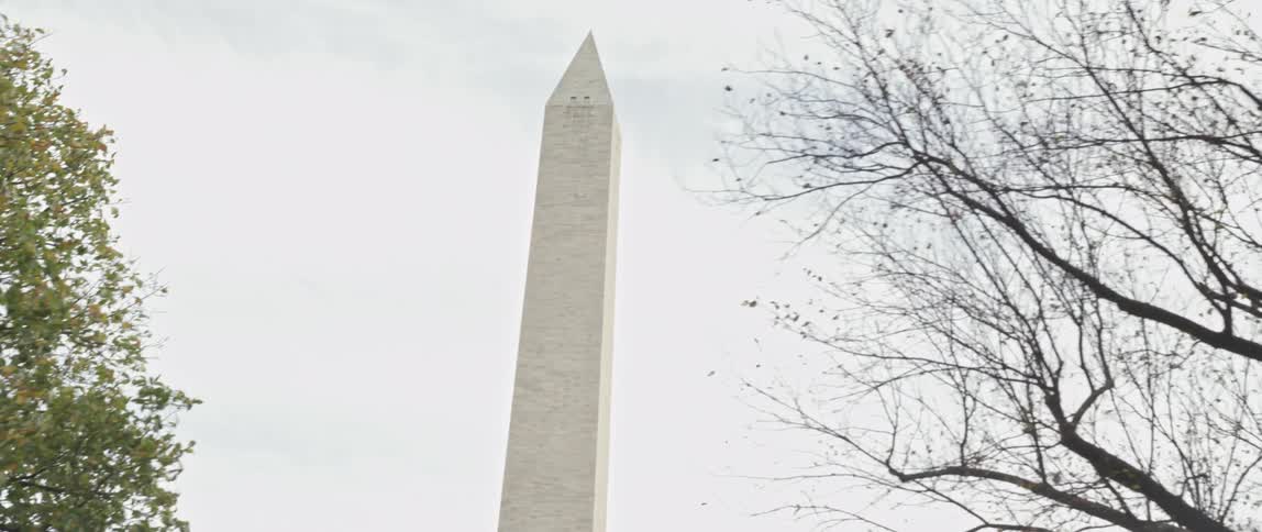 View of the washington monument in a cloudy sky