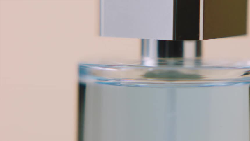 A lid on a jar slowly moves