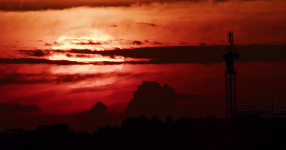A view of the sun setting