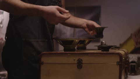 Navigate featured clip