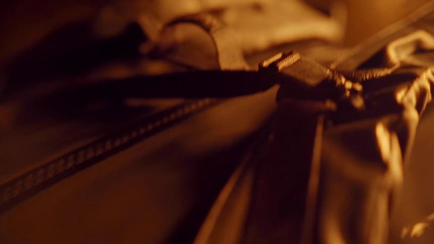 A strap with brown water moving
