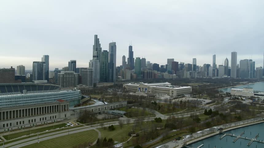 The coast of a metropolis on a cloudy day