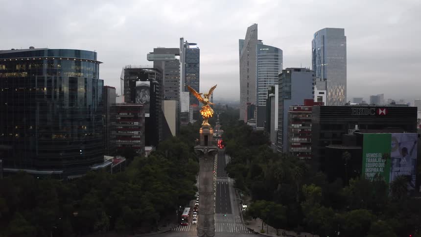Aerial view of the Angel of Independence in Mexico