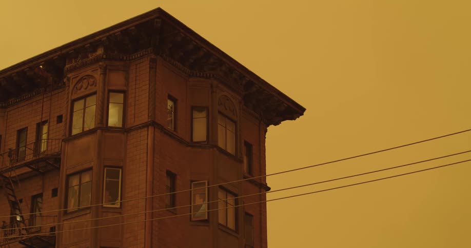 The outside of an apartment building