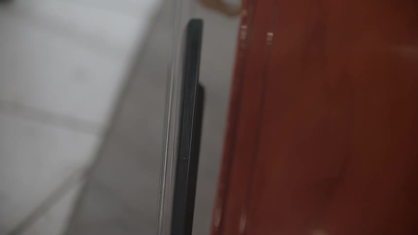 Close up of the strings on a musical instrument