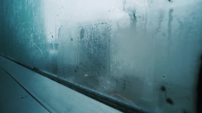 Condensation fogs up car window