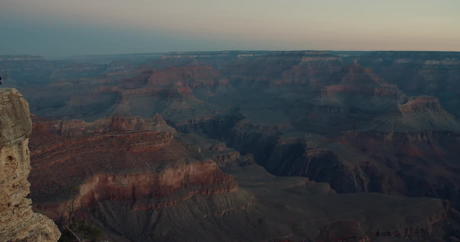 A view of a canyon with light