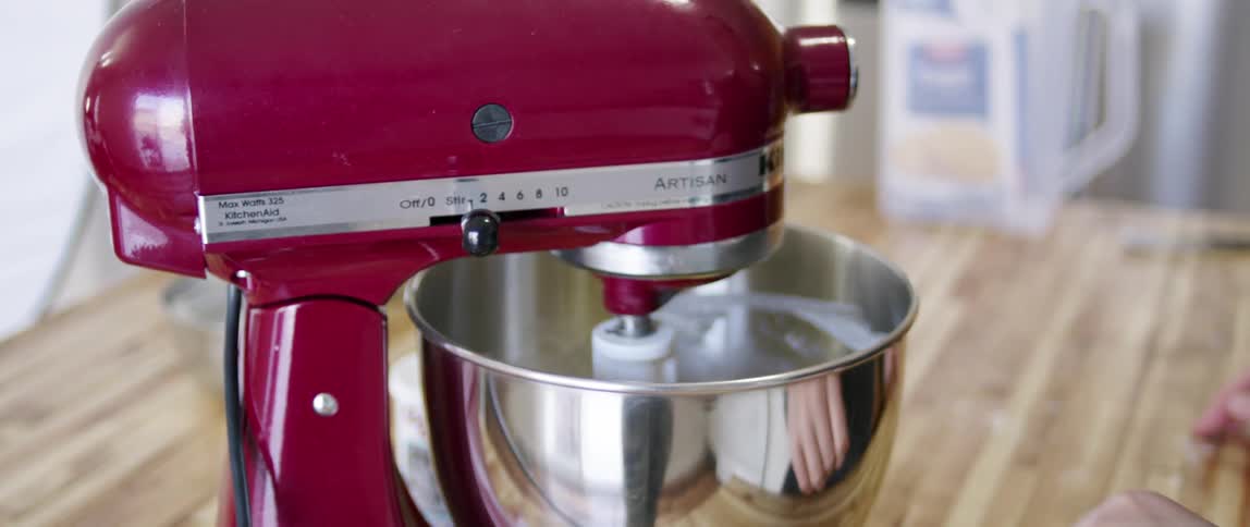 Electric mixer working on slow speed