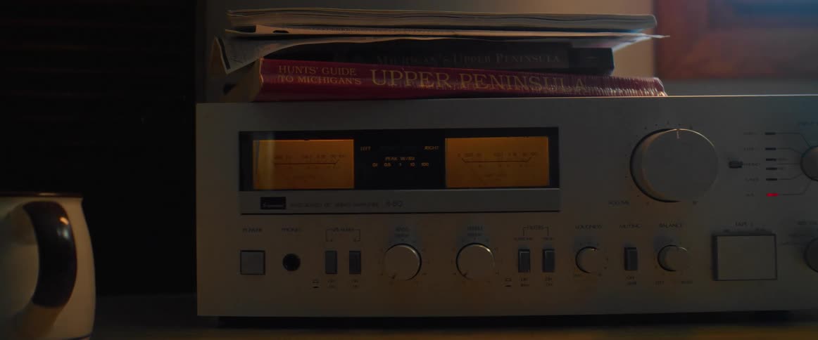 An old radio display is moving