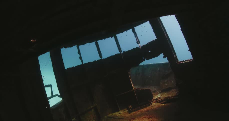 Wreckage on the floor of the ocean during the day