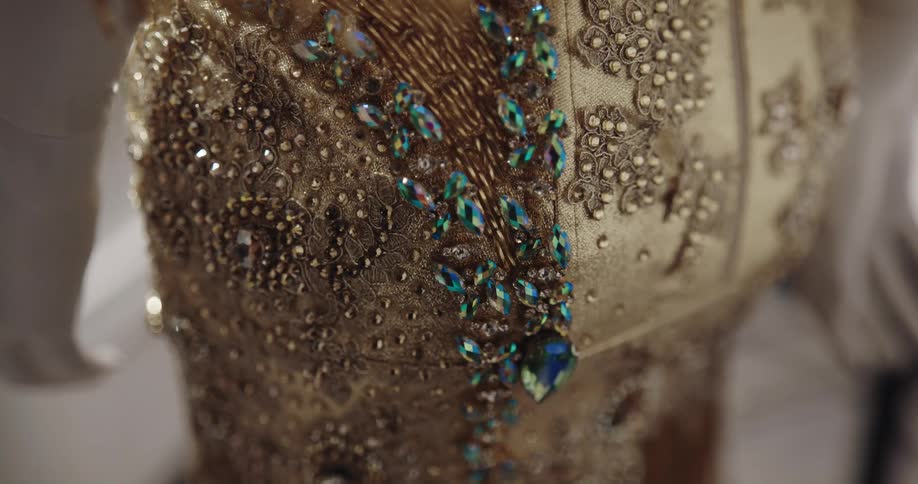 Purse with silver sequins and blue beads