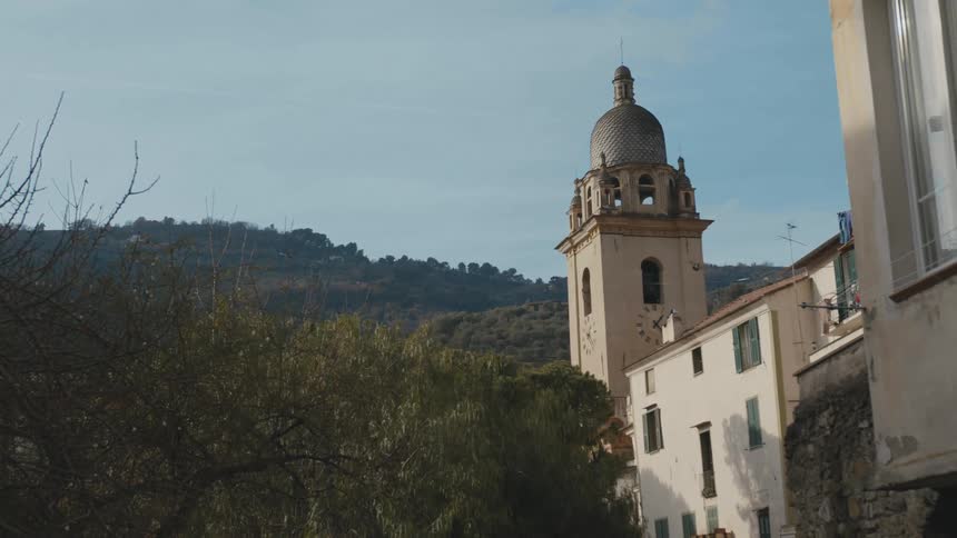A view of a building outdoors