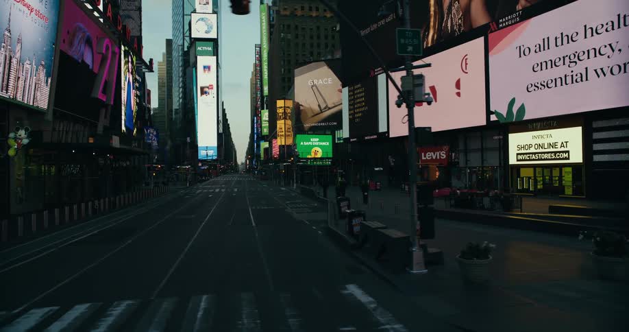 A view of buildings in a big city
