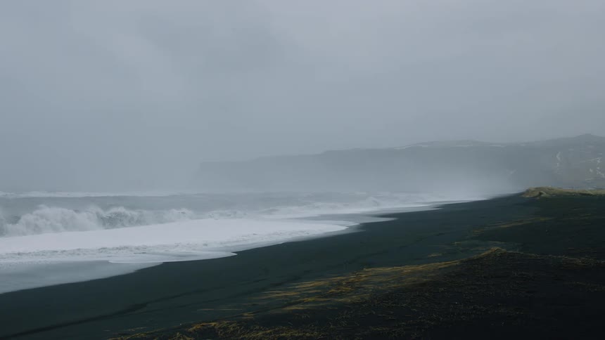 Waves rolling in to the shore