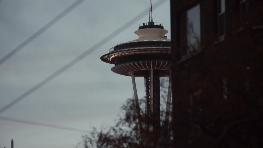A building on a cloudy day