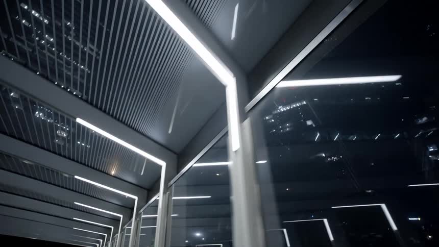 The tunnel between cities is made of glass