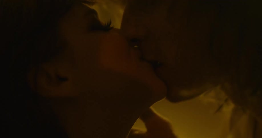 Boyfriend and girlfriend are kissing each other