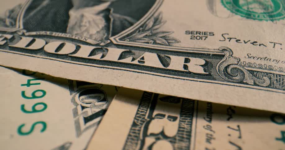Text on an american banknote