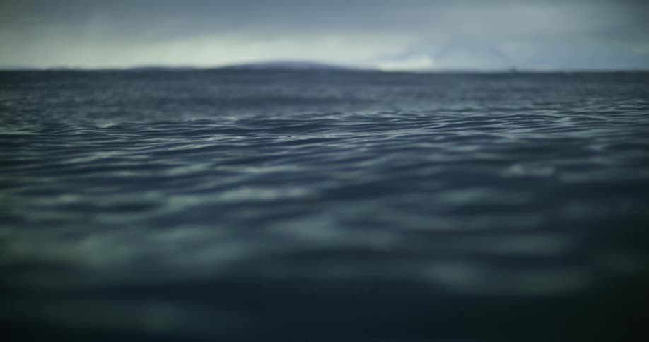 A view of the ocean with waves