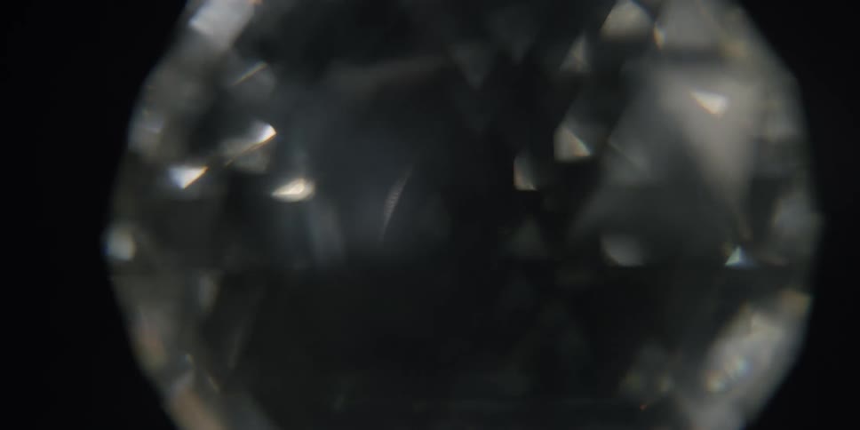 Light reflects on the crystal