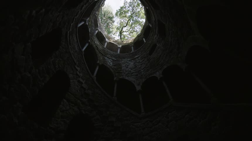 A stone building