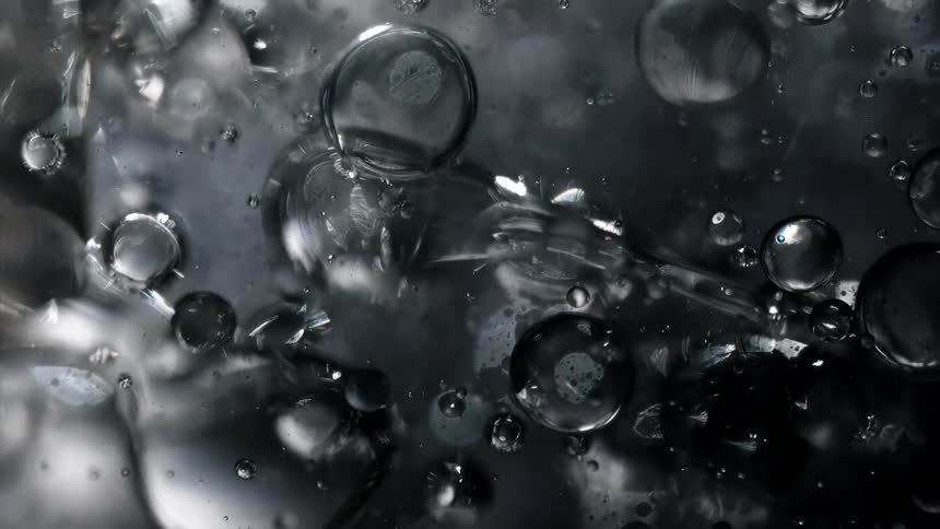 The drops of water bounce against each other