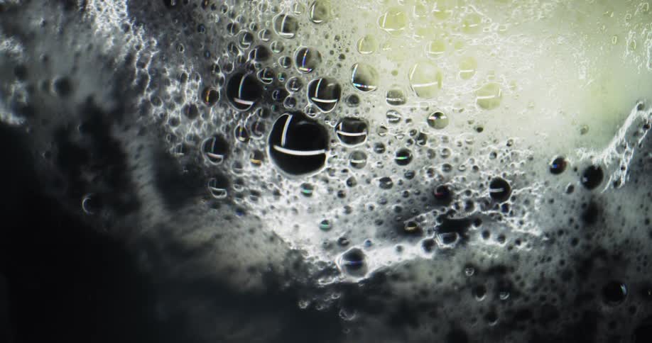 Bubbles and foam in liquid