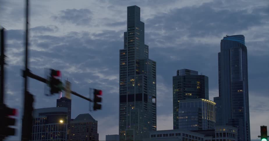 The chicago skyline with nema chicago building center at dusk