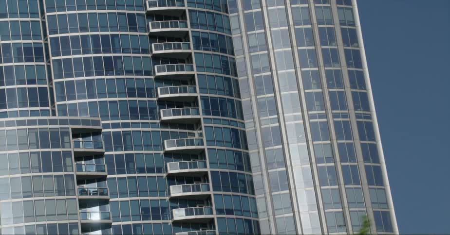 A view of a tall building outdoors