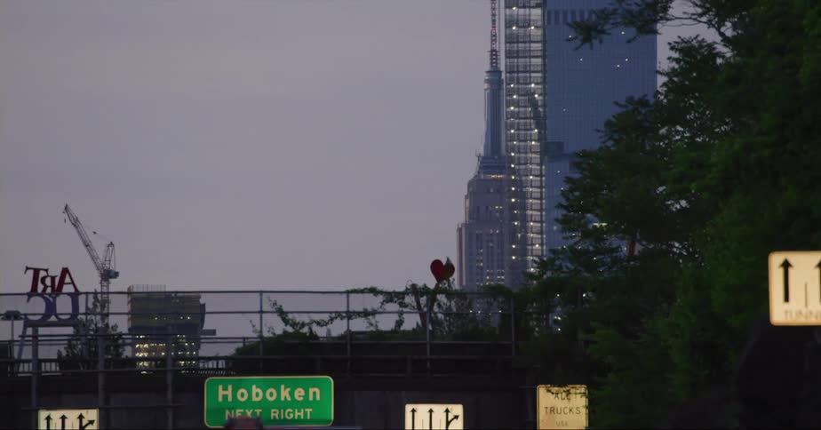 Traffic moves on the expressway