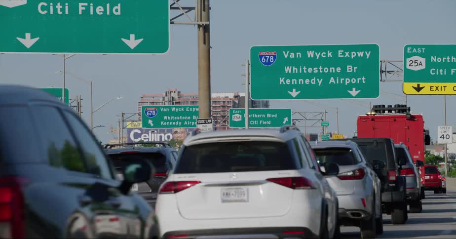 Vehicles travel on the expressway