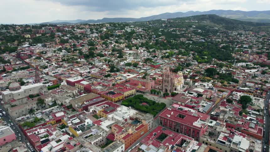 The city is near the mountains