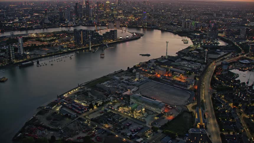 Boats sail through a river that runs through downtown