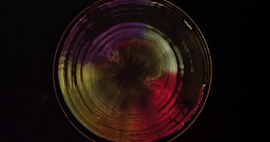 The graphic shakes and reflects light