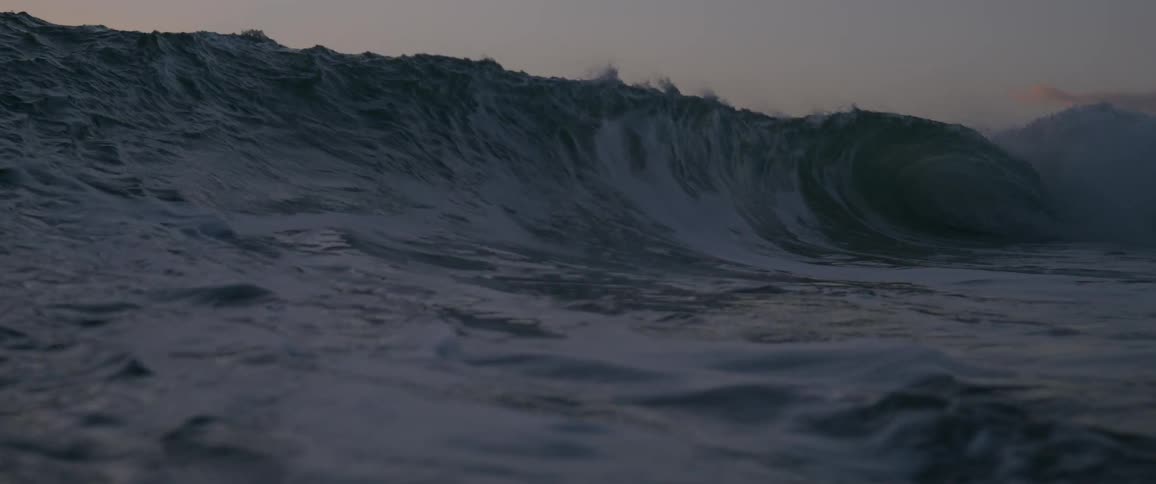 Waves crashing in the ocean