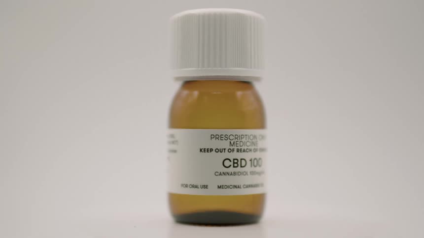 Medical vial spinning around