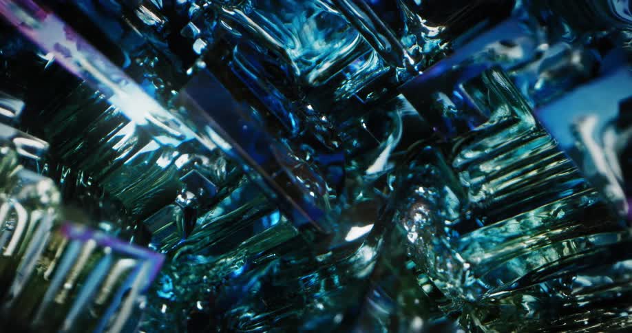 The light reflects on the crystal