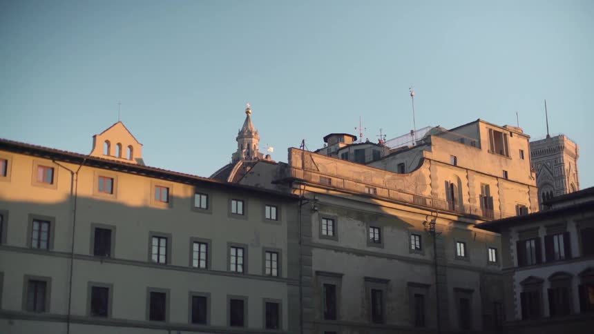 A large building as seen in the morning