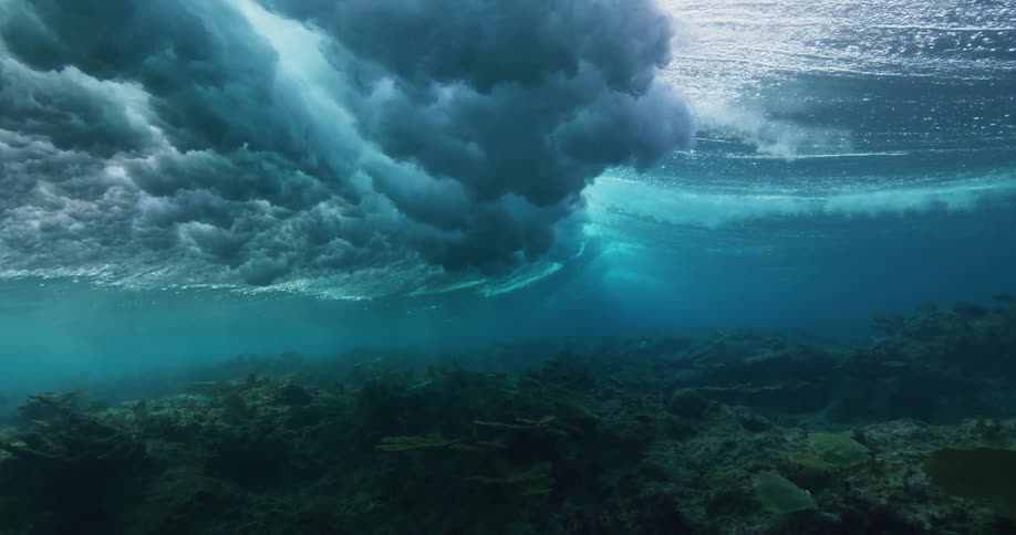 Under water view of waves moving in the ocean