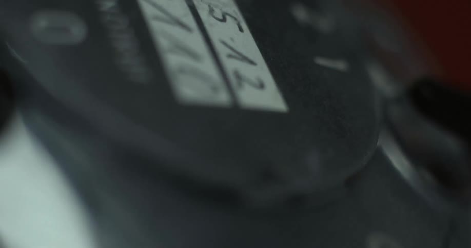 A old rotary phone dial turns