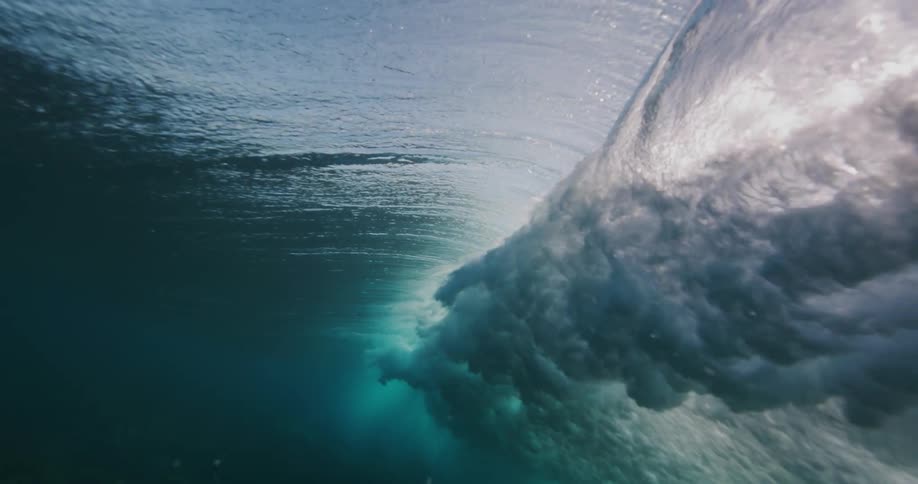 Shot a wave creating foam