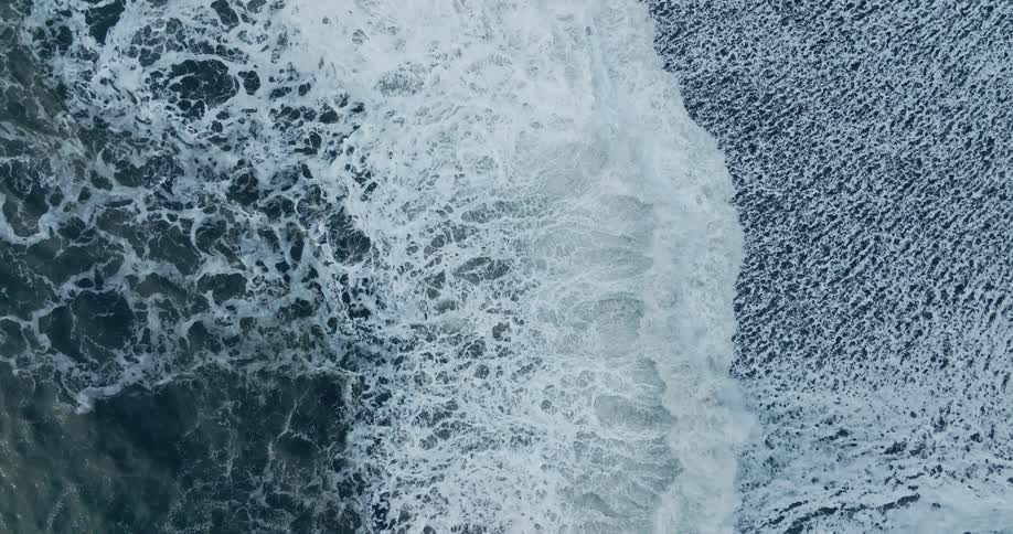 Landscape of ocean waves breaking against the shore