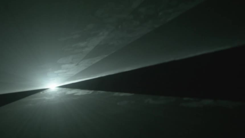 Light flashes in a dark room
